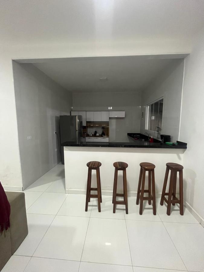 גוארויה Casa Familiar De Veraneio מראה חיצוני תמונה